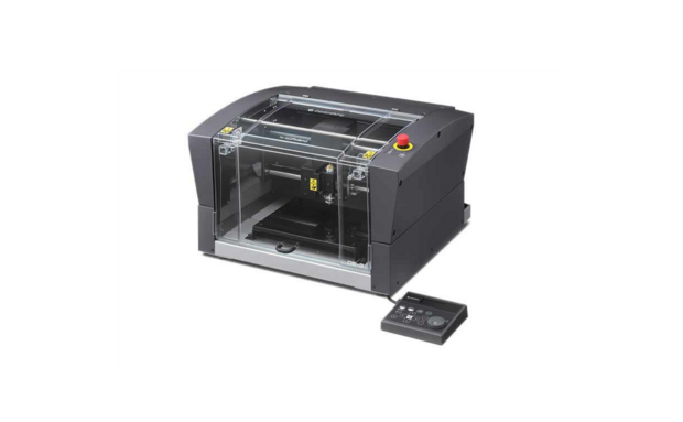 Roland DE-3 Desktop Graveermachine