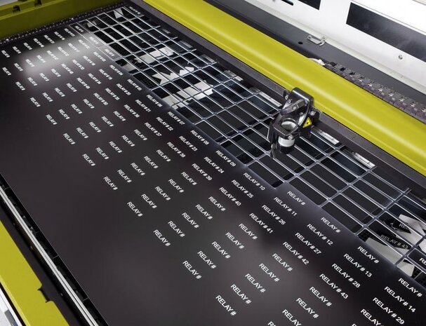 LS1000XP: Large laser engraving and cutting machine for high productivity