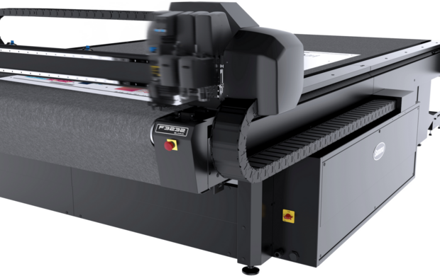 Summa L3214, grootformaat textiel-lasersnijmachine