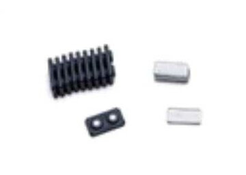 Small magnetic fastener